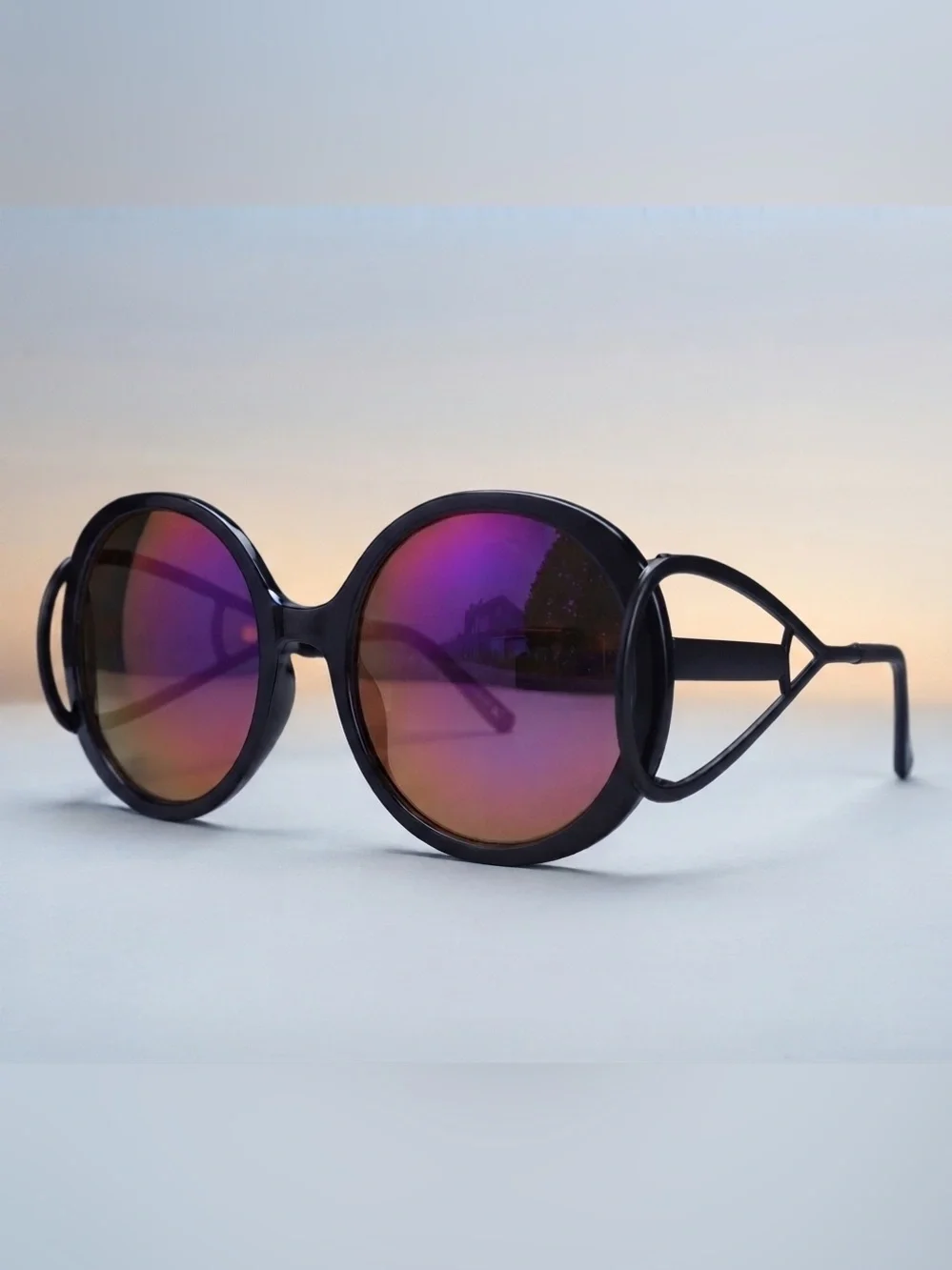 🖤 💜 Round Black Sunglasses with Purple Gradient Reflective Lenses! NWOT!